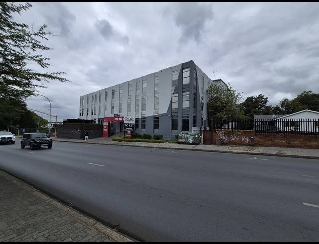 413M² OFFICE TO LET IN CRAIGHALL